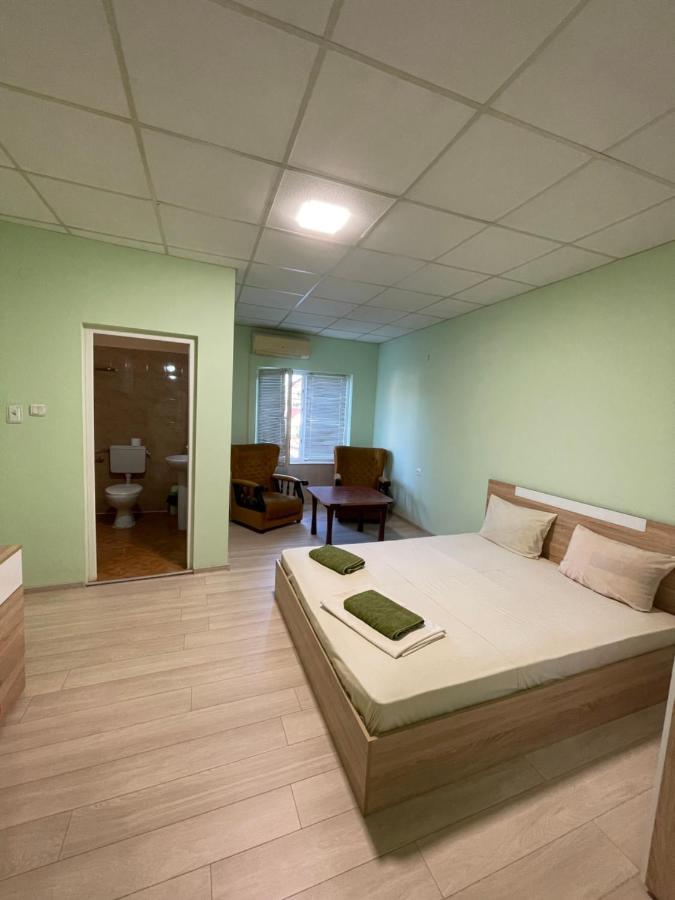 Хотел Елит Kostinbrod Extérieur photo